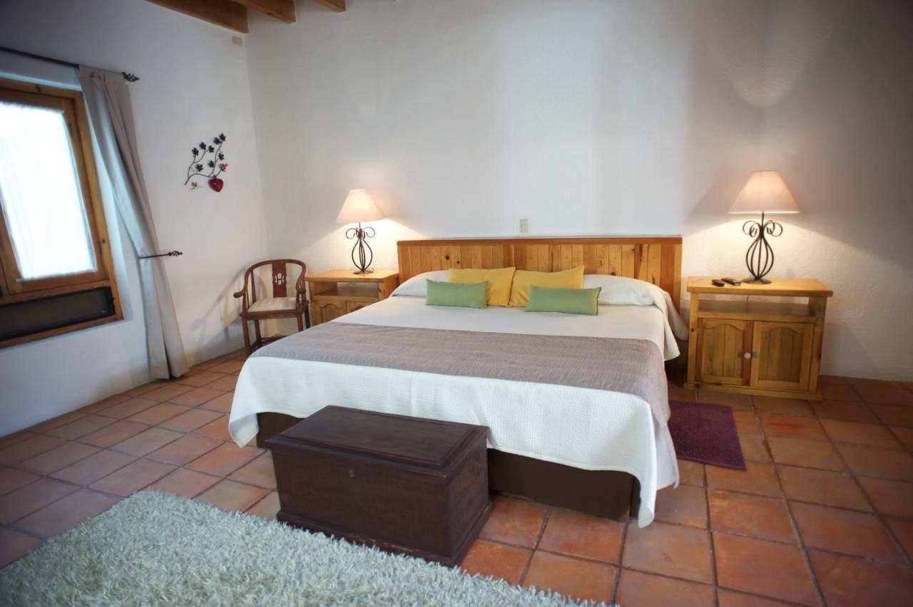 La Casona De Los Colibries El Pueblito  Zimmer foto